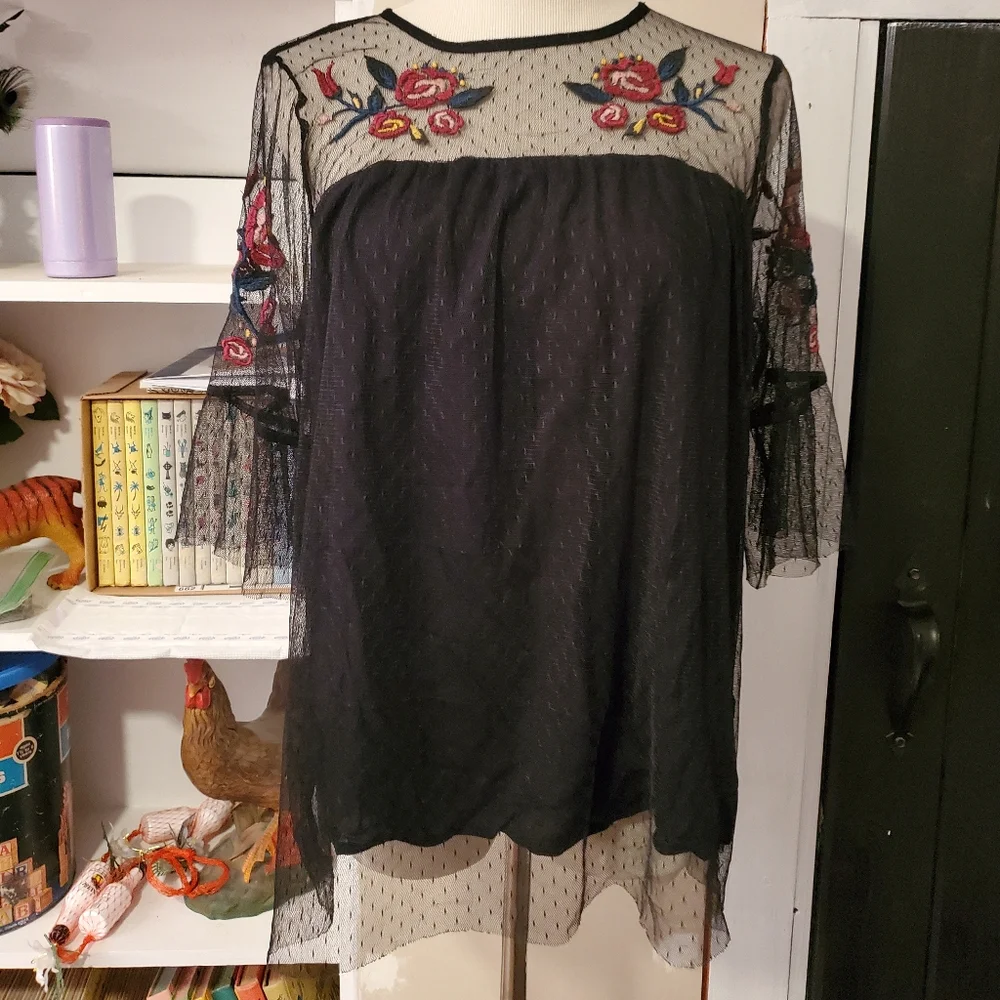 Black Tulle Babydoll Blouse with floral embroidery sz Small Blue Rain Francesca - Picture 1 of 9